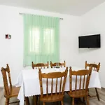 Apartment A3-90m2 W Shared Pool & Balcony Next To *