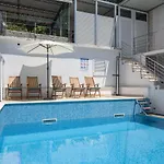 Apartment A3-90m2 W Shared Pool & Balcony Next To *