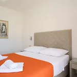 A3-90m2 W Shared Pool & Balcony Next To * Trogir