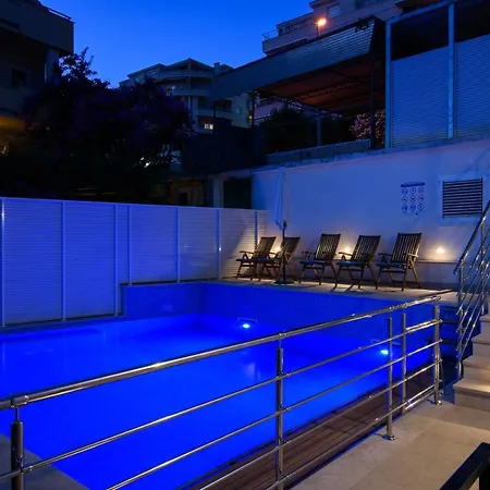 A3-90m2 W Shared Pool & Balcony Next To Lägenhet Trogir