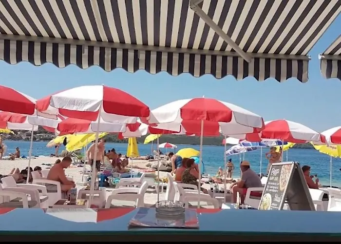 Lägenhet A3-90m2 W Shared Pool & Balcony Next To *