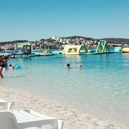 شقة A3-90m2 W Shared Pool & Balcony Next To *